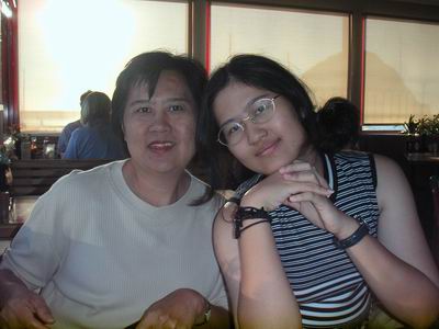 Mom & Pink (420 KB)